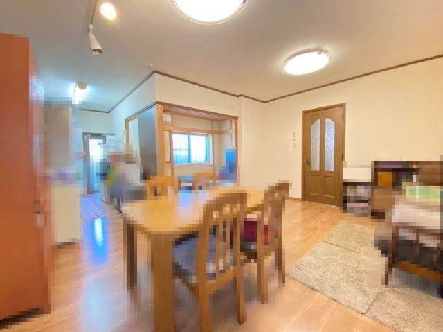 Spacious 4LDK with Loft in Okukaijinji, Kyoto - Photo 1