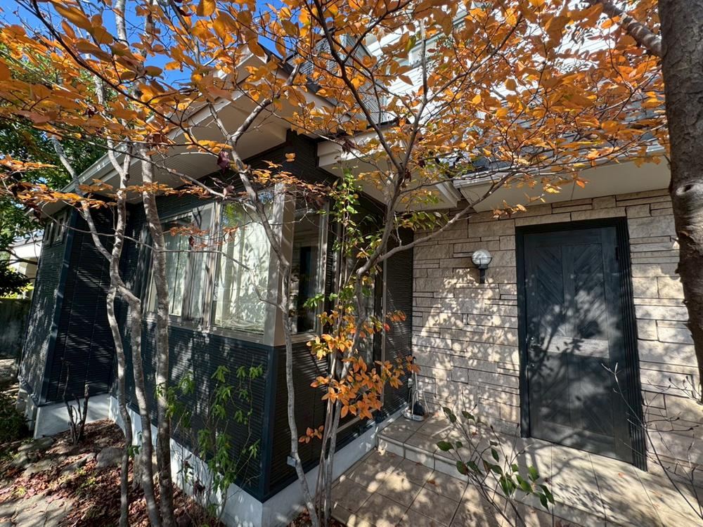 4LDK Family Home in Koyoen - Photo 1