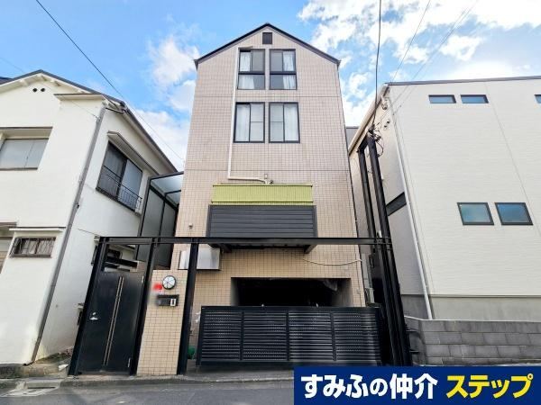 Spacious 5LDK+S House in Sendagi - Photo 1