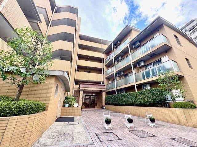 Charming 1DK Apartment in Nakameguro - Photo 1