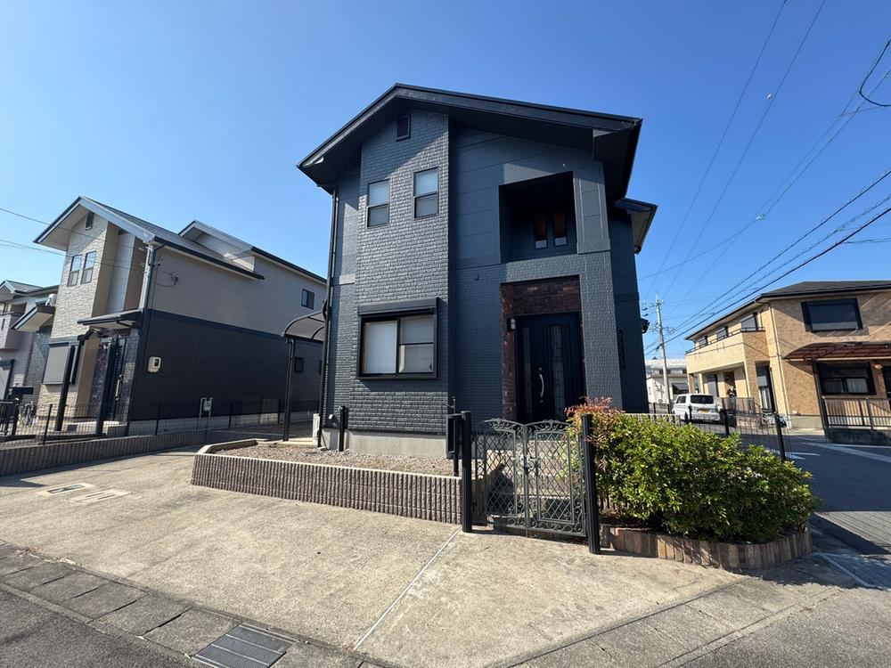Renovated 5LDK Home in Higashihino - Photo 1