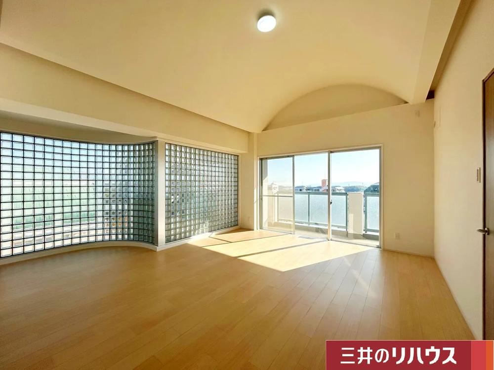 4LDK+S apartment in Nishi Ward, Kobe, Hyogo - Photo 1