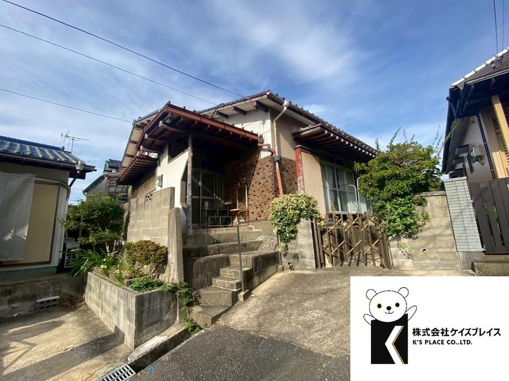 Cozy 3DK Bungalow in Kamitsuyakuni - Photo 1