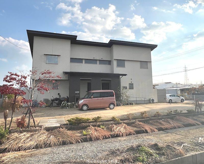 Dual Living 7LDK Home in Fujisaki - Photo 1
