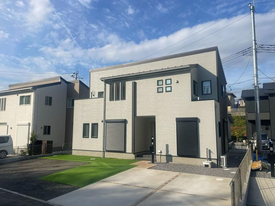 Modern 4LDK Home Near Aeon Mall in Tsuchiura - Photo 1