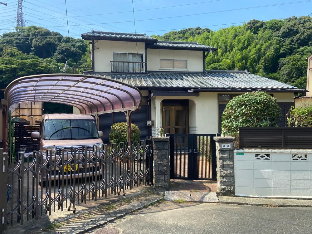 Bright 3LDK Home in a Quiet Residential Area - Photo 1