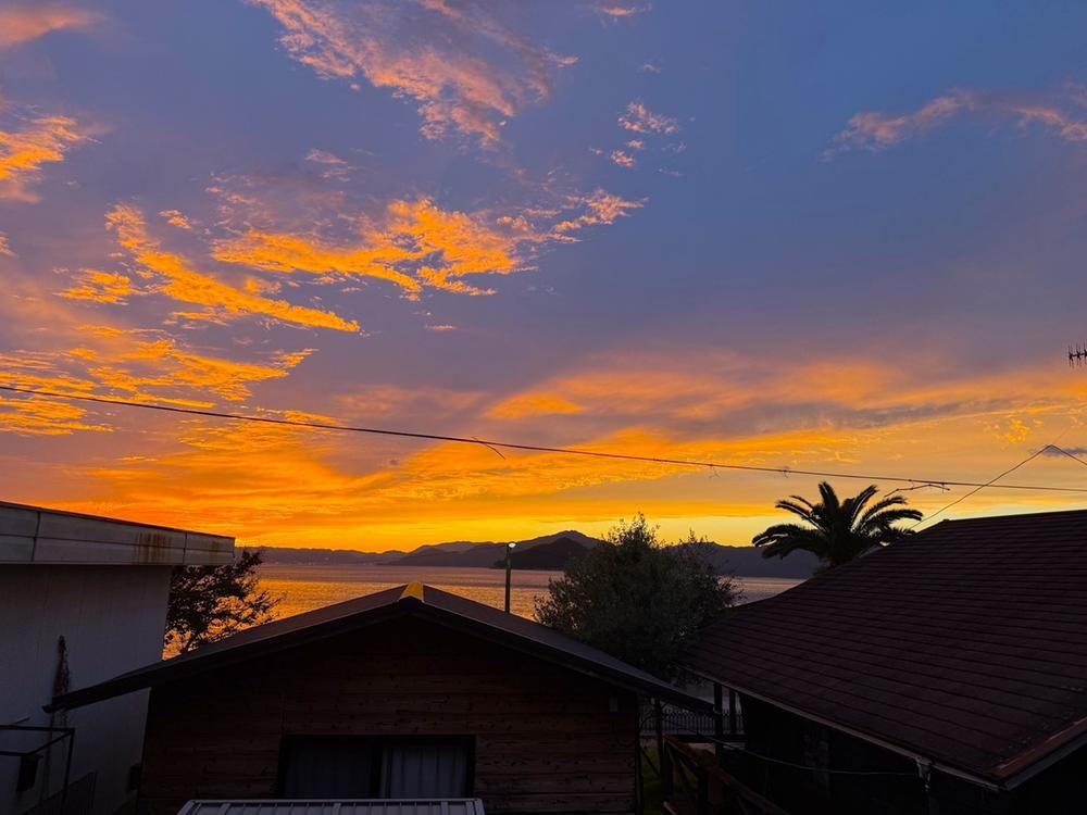 Charming 1LDK House with Beach Access in Korenaga, Etajima - Photo 1