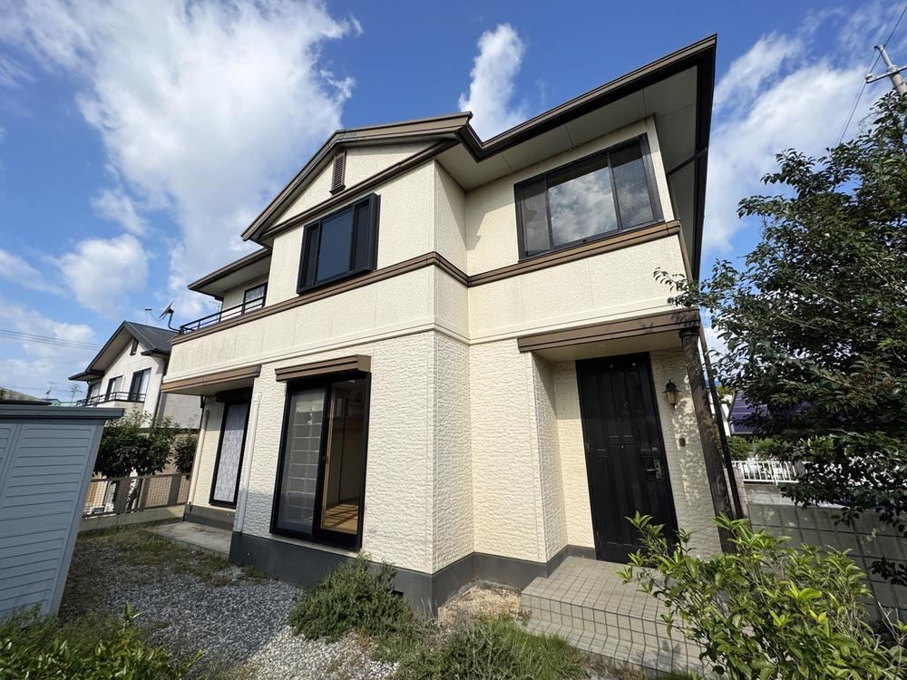 Spacious 5LDK House in Sakuraoka Nishi - Photo 1