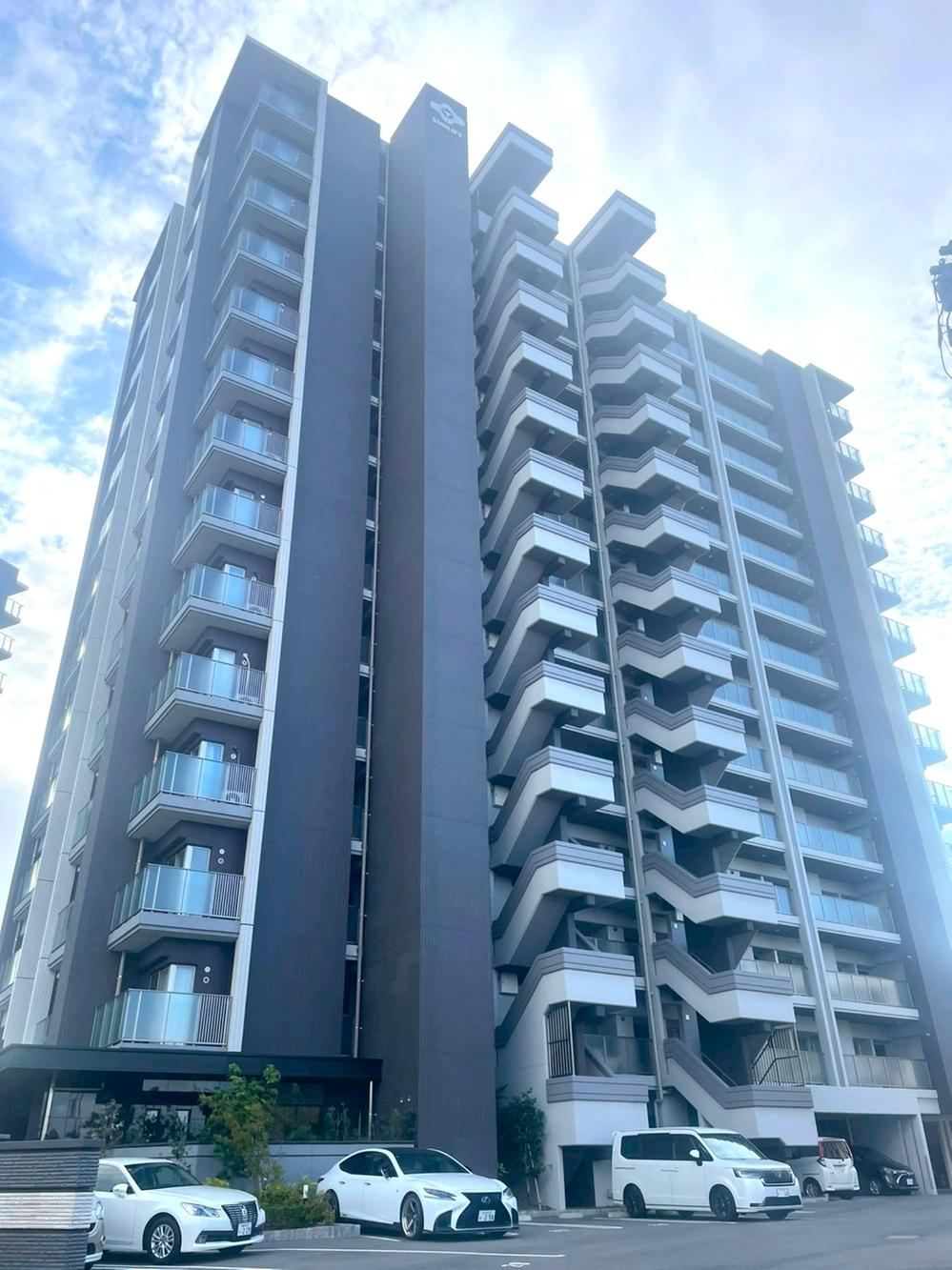 3LDK apartment in Tobata Ward, Kitakyushu, Fukuoka - Photo 1