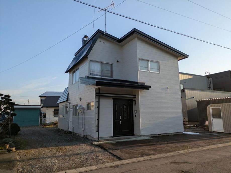 Spacious 5LDK Detached House in Suehiro Higashi - Photo 1