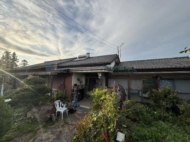 Spacious 8DK+S House with Large Garden in Kamikawa - Photo 1