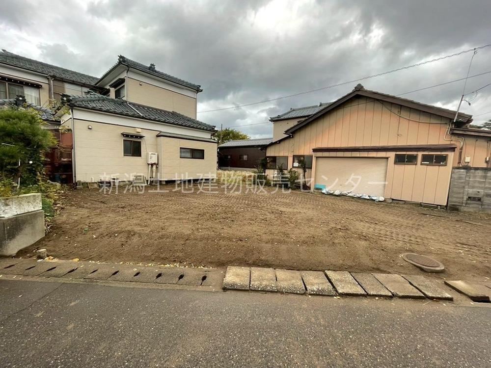 Vacant Land Ready for Immediate Delivery in Chuo-ku, Niigata - Photo 1