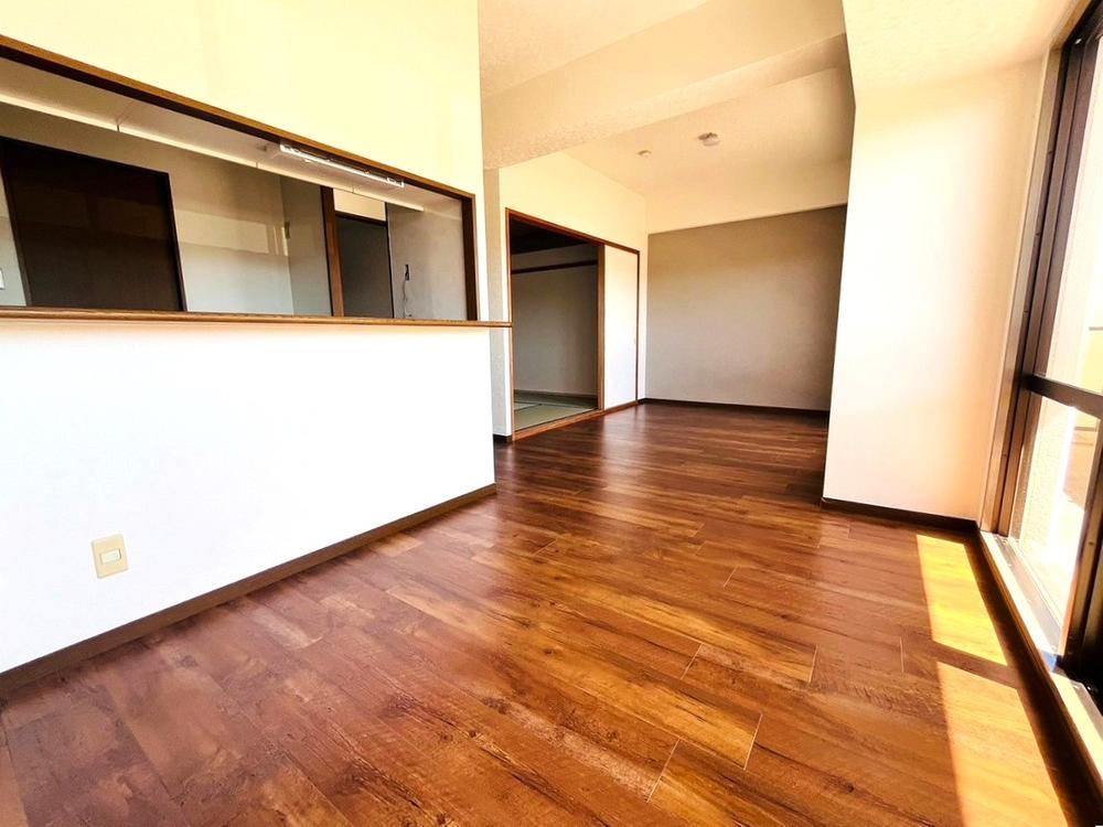 3LDK apartment in Izumisano, Osaka - Photo 1
