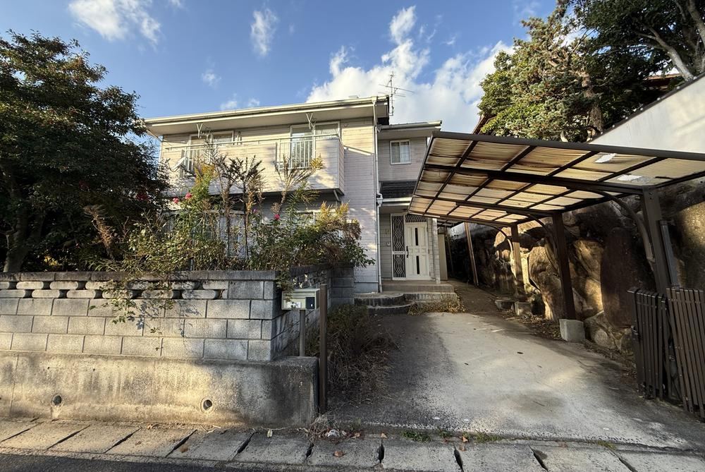 4LDK Home in Popular Area with Garden - Photo 1