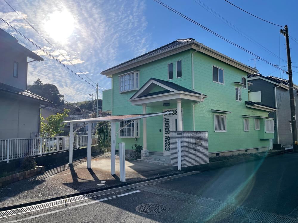 Spacious 4LDK Home with Japanese Room in Nishishin - Photo 1