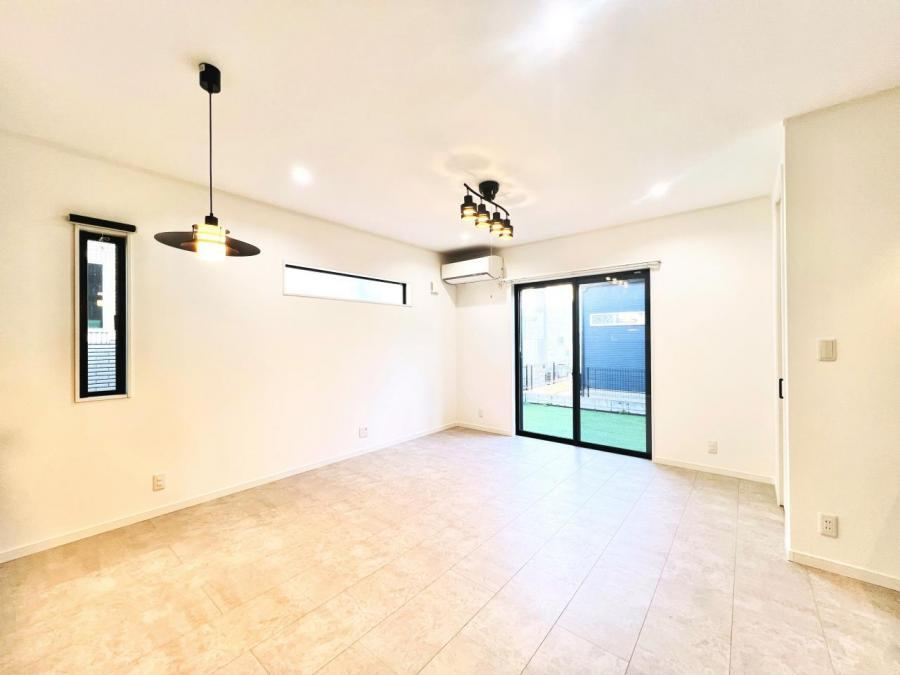 Modern 4LDK House in Ichihara - Photo 1