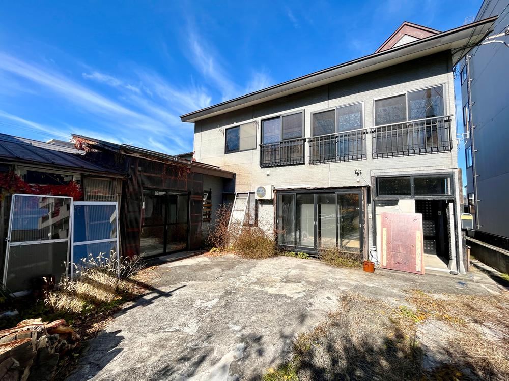 Spacious 8DDDKKK Detached House Ideal for Large Families in Yonezawa - Photo 1