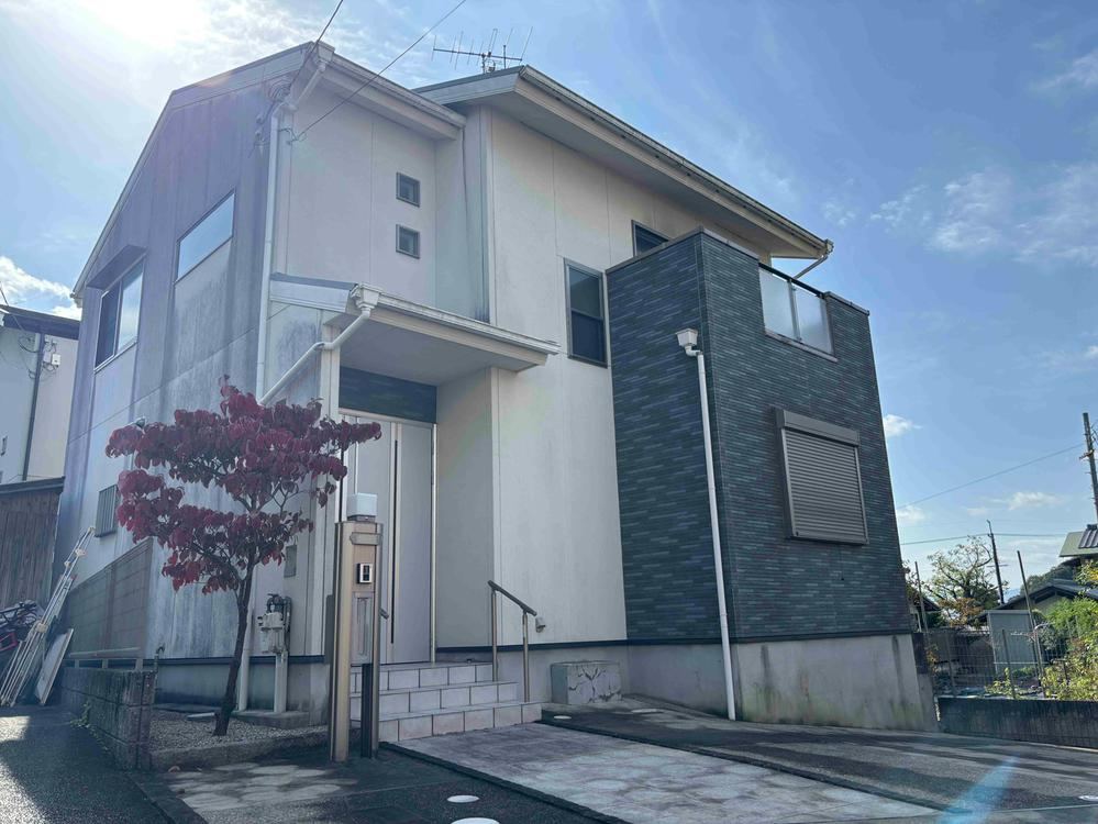 Modern 3LDK Home with Parking in Sakyo - Photo 1