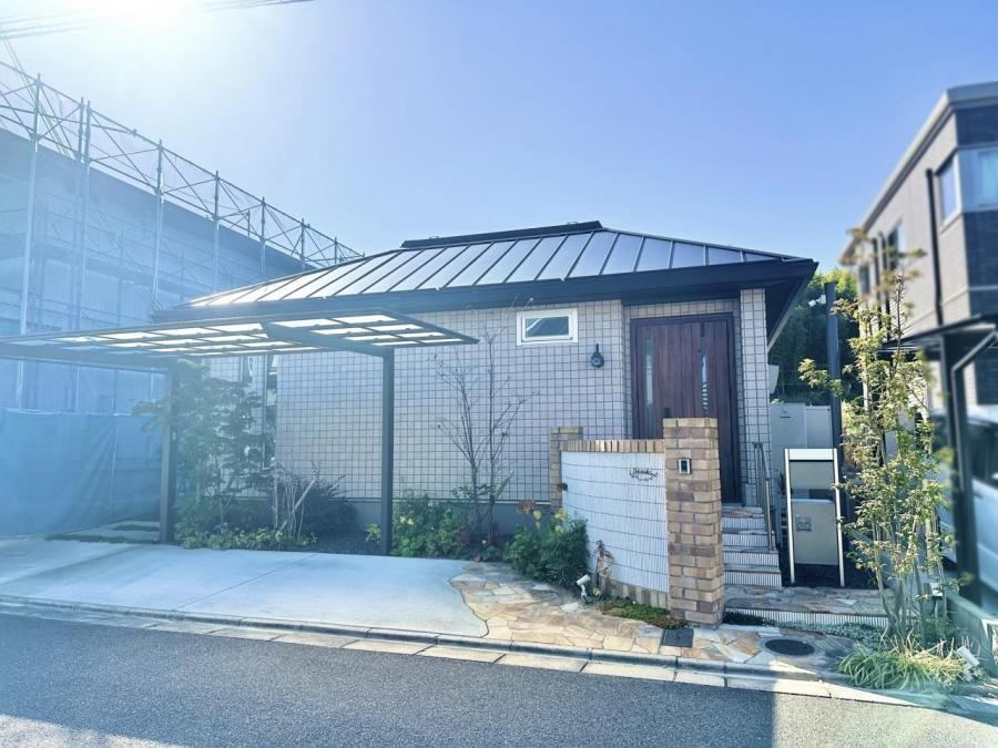 Newly Built 1LDK House with Solar Power in Yamate Nishii - Photo 1