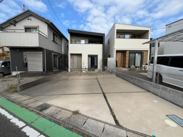 Modern 3LDK Home with Underfloor Heating in Kōta - Photo 1
