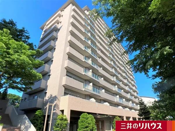 3LDK+S apartment in Aoba Ward, Sendai, Miyagi - Photo 1