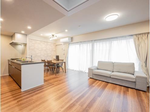 Newly Built Apartment with Excellent Sunlight - Photo 1