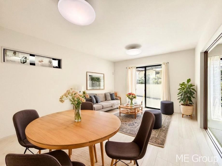 Versatile 4LDK House with Great Access in Kasukabe - Photo 1