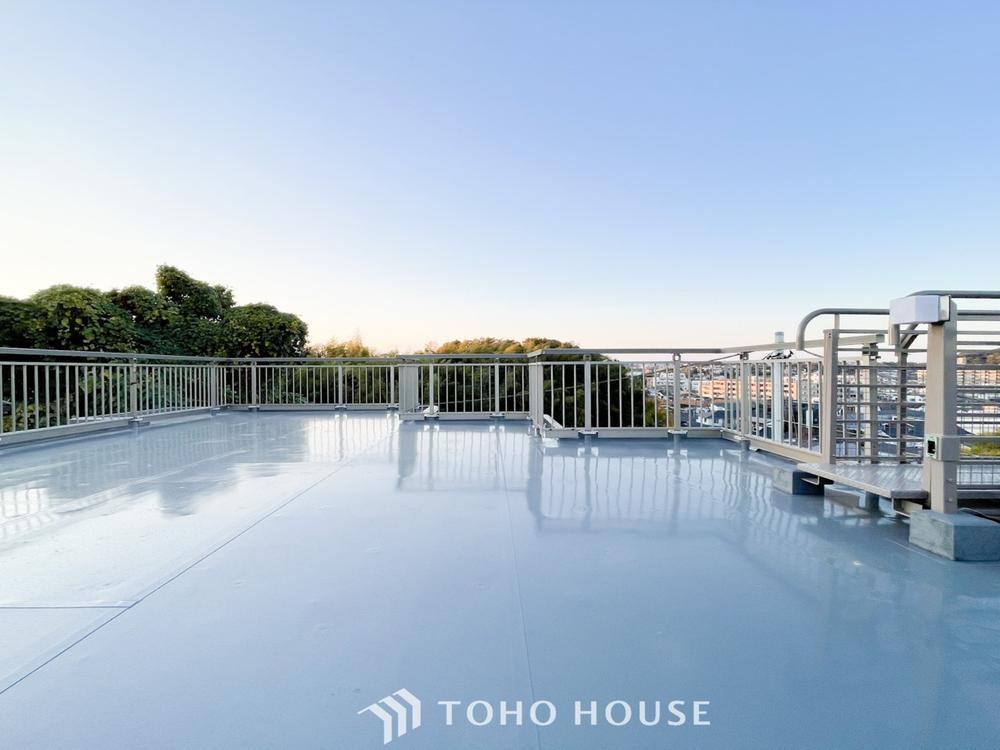 Spacious 4LDK House with Rooftop Balcony in Sakae - Photo 1