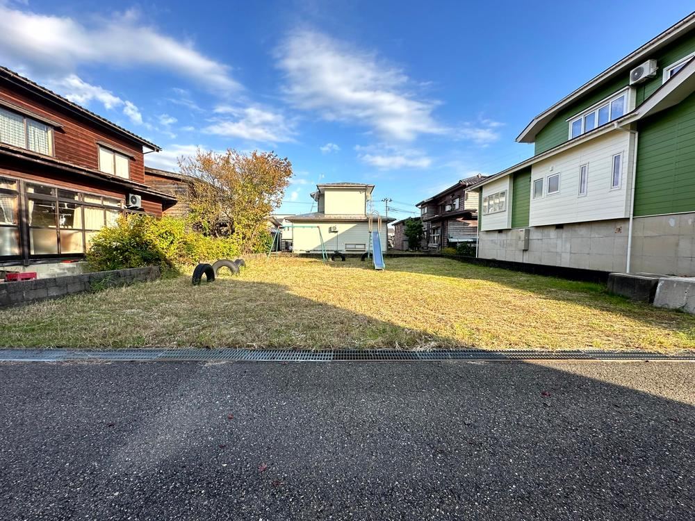 Quiet Residential Land in Kasugayama-cho - Photo 1