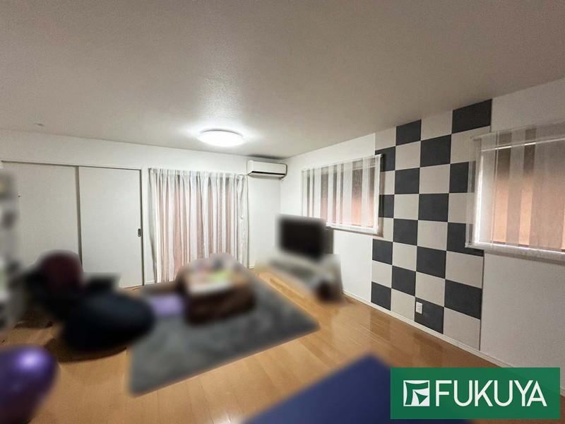 Charming 4LDK House in Miyakawa - Photo 1