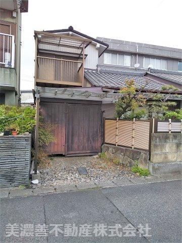 248 m² land in Gifu, Gifu - Photo 1