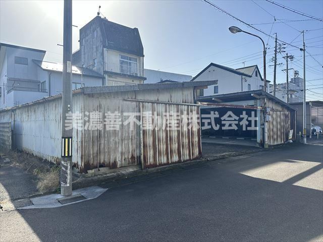 263 m² land in Gifu, Gifu - Photo 1