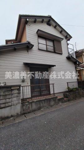 Charming 4DK+S House Near Chasho Station - Photo 1