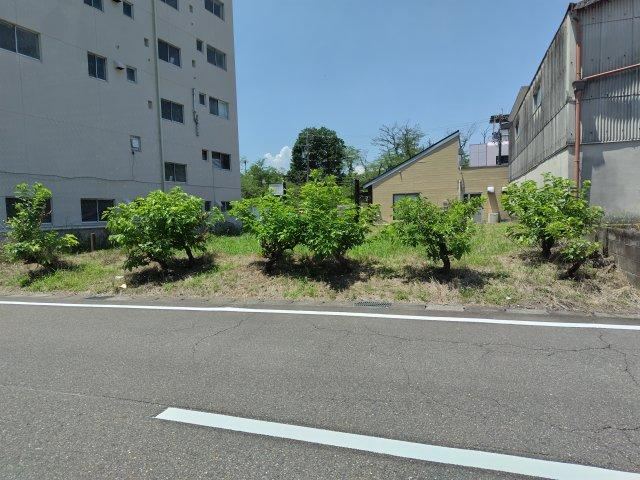 291 m² land in Gifu, Gifu - Photo 1