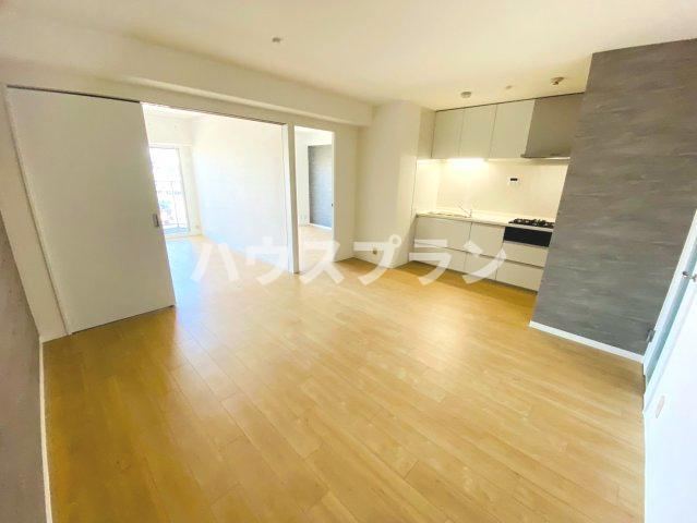 3LDK apartment in Moriguchi, Osaka - Photo 1