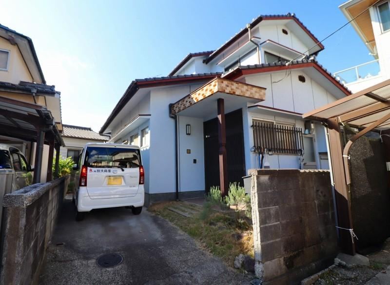 Charming 2LDK Home with Hot Spring in Beppu - Photo 1