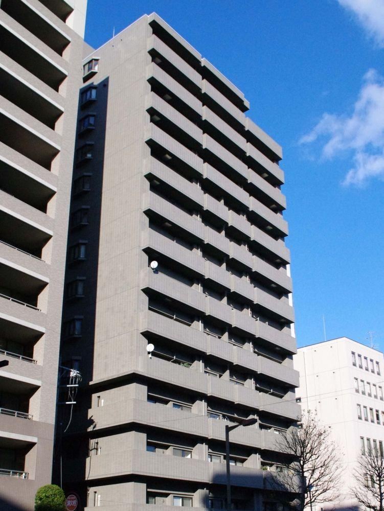 Corner 2LDK Apartment with Views in Katabira, Sendai - Photo 1