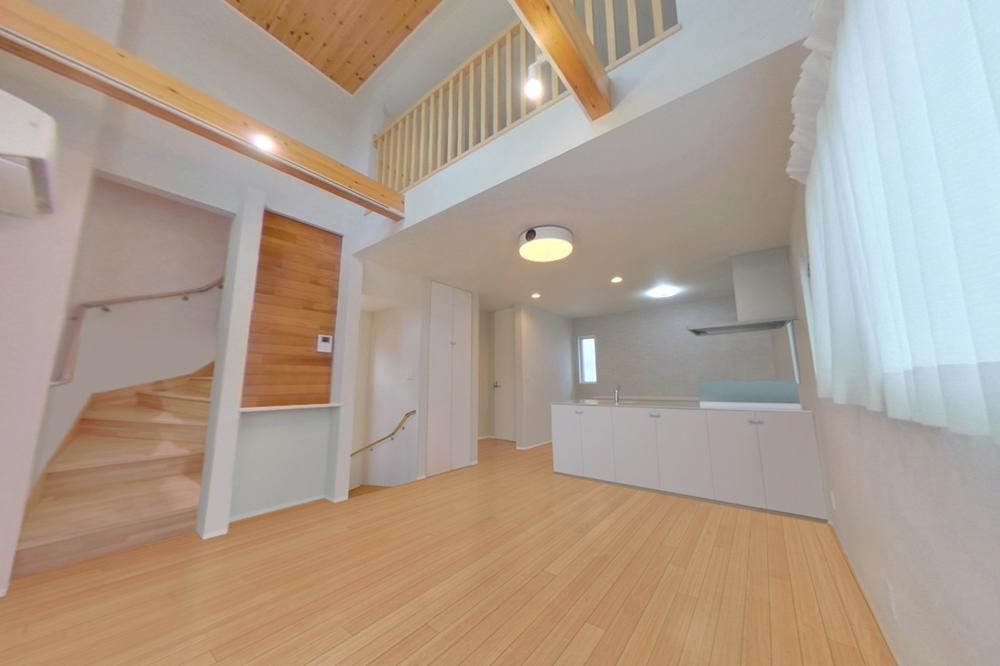 Charming 3LDK Home Near Fujisawa Station - Photo 1