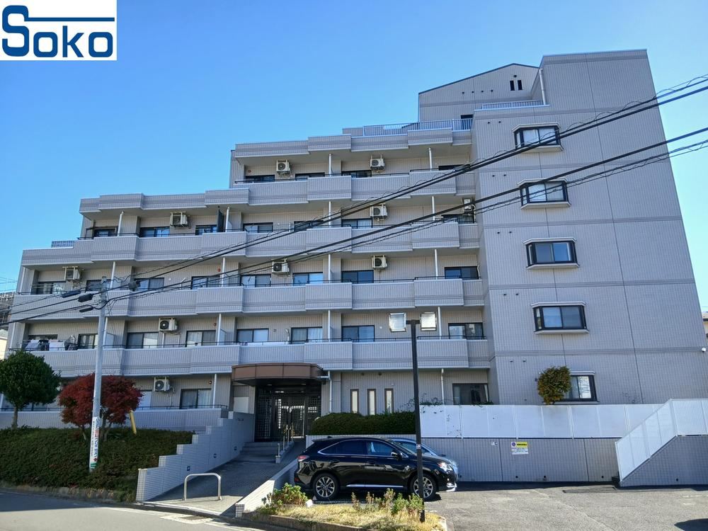 Fully Renovated 2LDK Apartment in Aoba-ku, Sendai - Photo 1