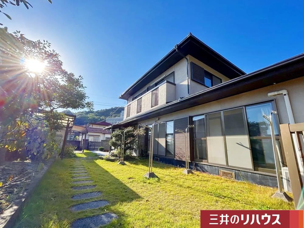 7LDK house in Nishi Ward, Hiroshima - Photo 1