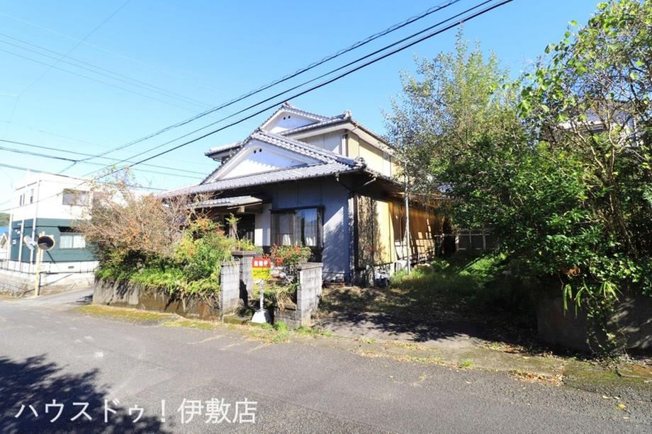 Spacious 8DK House with Warehouse in Hioki City - Photo 1