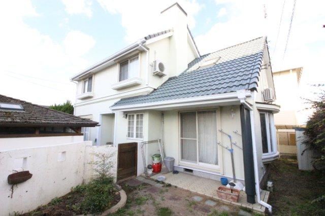 Bright 4LDK House with Garage in Tsuchiura - Photo 1