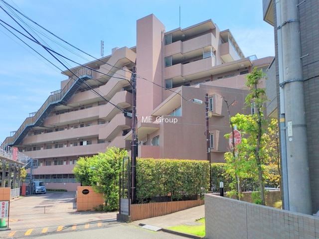 Renovated 3LDK Apartment with Immediate Move-in Available - Photo 1