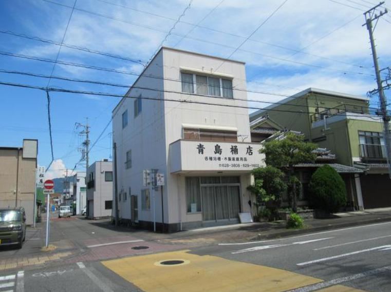 Spacious Home with Water-Saving Features in Yaizu - Photo 1