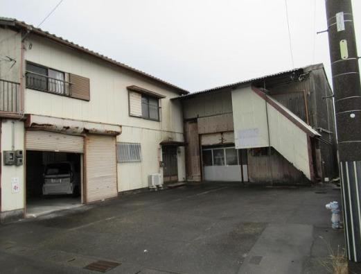 Property with Over 15m Road Access Width - Photo 1