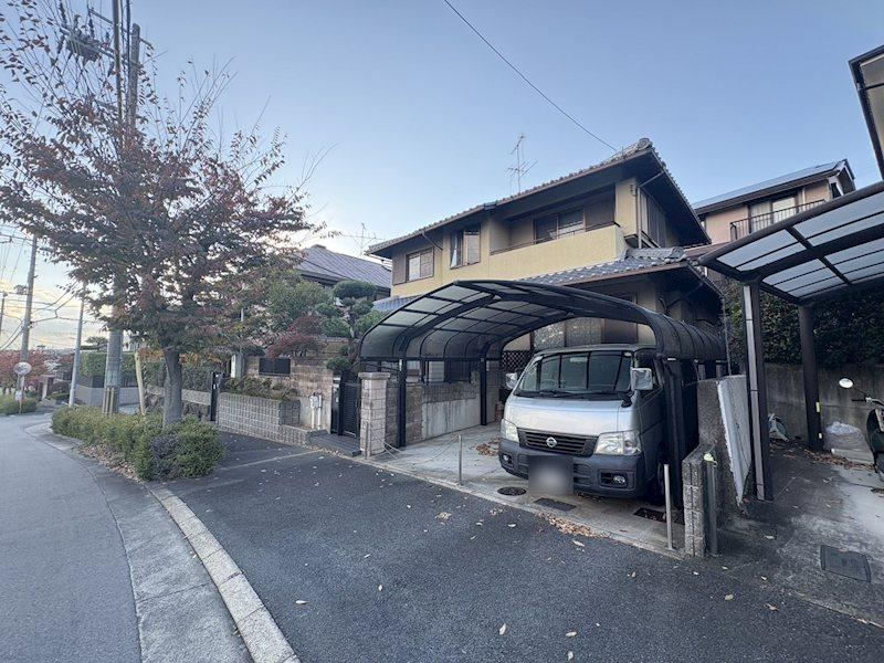 Spacious 5LDK House in Takatsuki - Photo 1