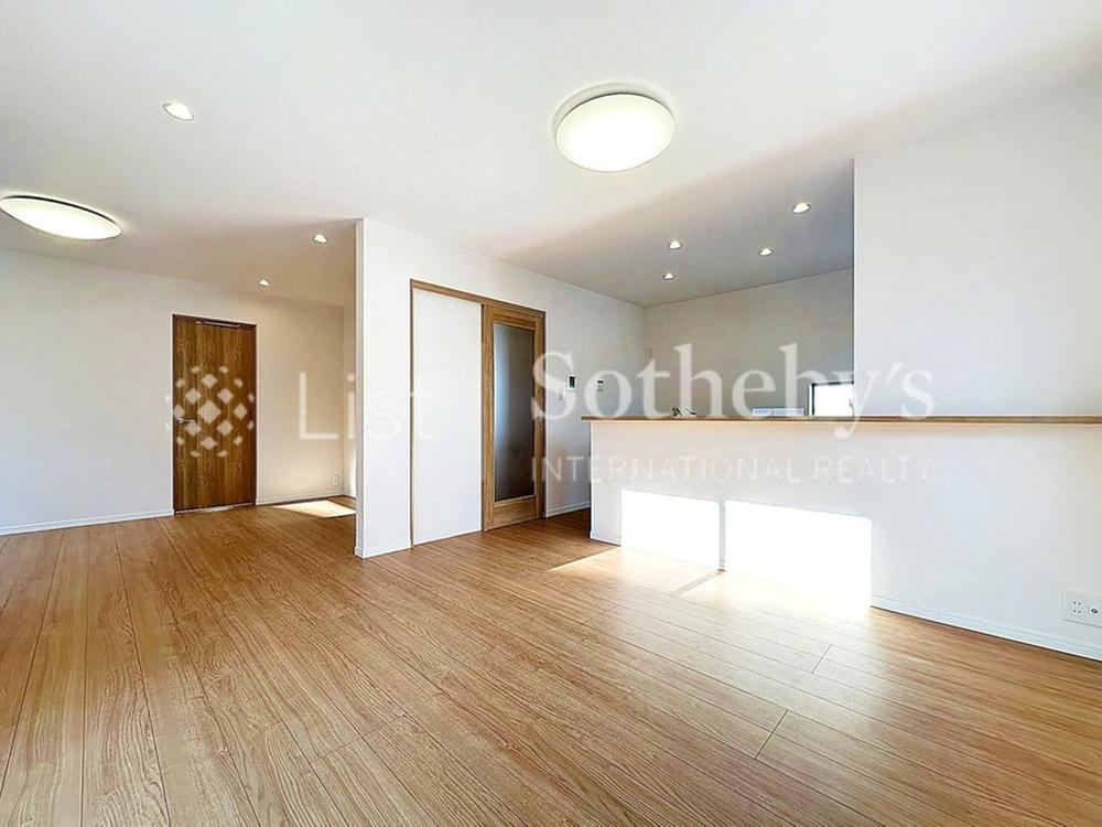 Spacious 4LDK House in Sakai, Yokohama - Photo 1