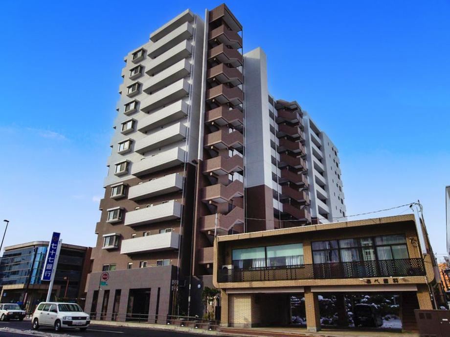 Modern 3LDK Apartment in Miyagino - Photo 1