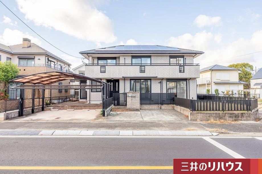 Spacious 5LDK Home in Fujizuka - Photo 1