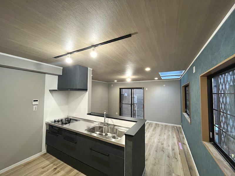 Newly Renovated 2-Story Home in Quiet Area - Photo 1